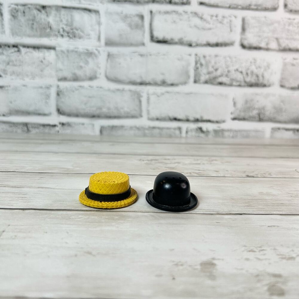 Art Deco Hard Plastic Derby Hat and Top Hat Salt and Pepper Shaker 1930s Era VTG